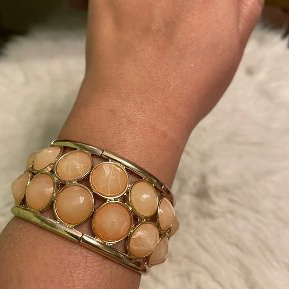 Elegant Gold and Peach Bracelet - Picture 2 of 6